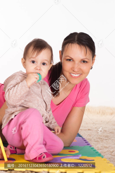 媽媽和嬰兒