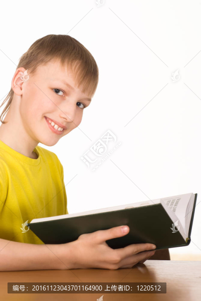 黃色的男孩
