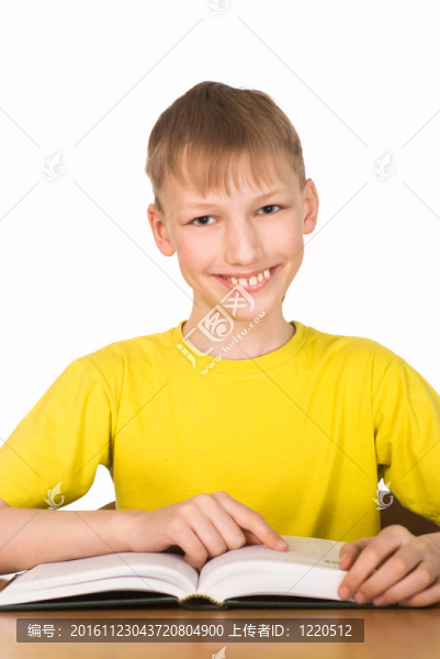 黃色的男孩