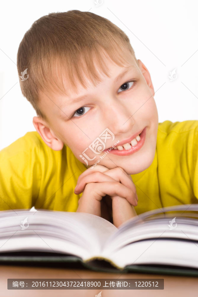 黃色的男孩