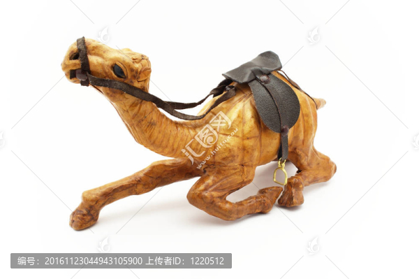 木制的駱駝雕像