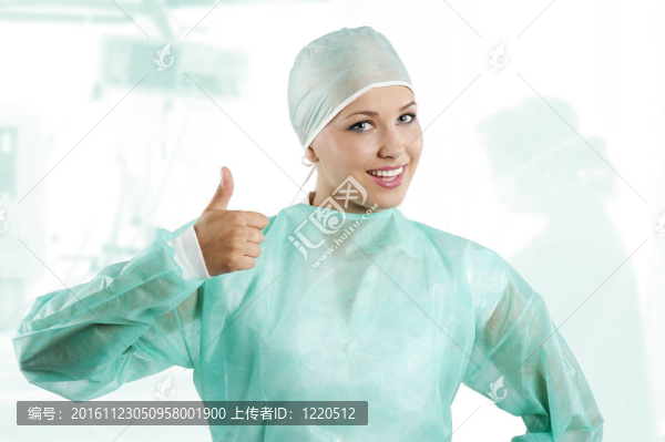 微笑的年輕護(hù)士