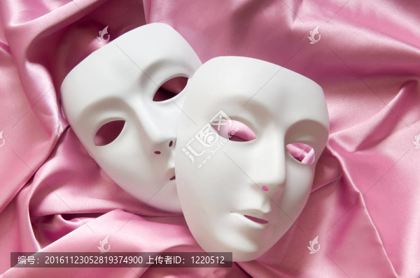 劇場(chǎng)概念與白色塑料面具