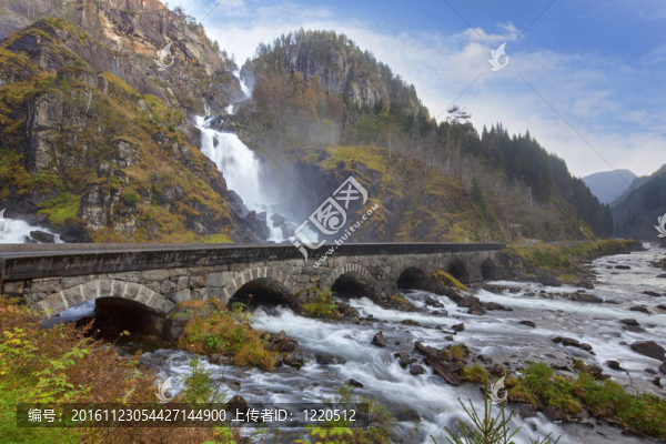 在Odda,laatefoss