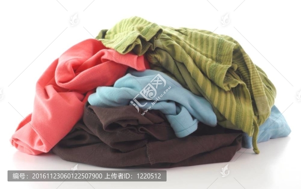 臟衣服