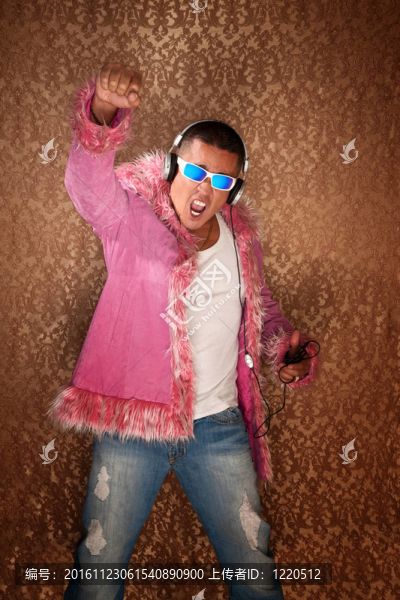 干擾Pink