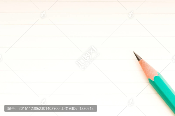 鉛筆和空白筆記本