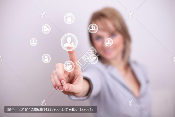 女性按社會(huì)添加好友按鈕