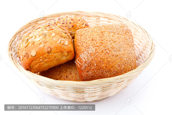 用芝麻烤的美味；在白色背景上分離