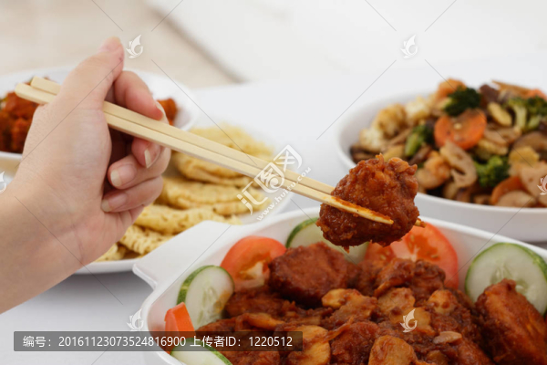 雞肉用筷子