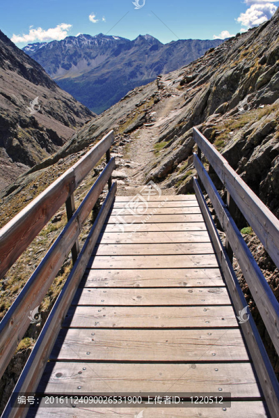 山