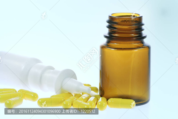 鼻噴霧劑和膠囊