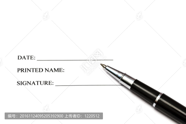 空白簽字紙上隔離的筆