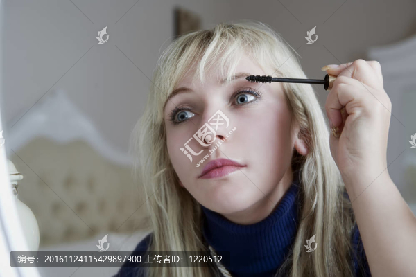 睫毛膏