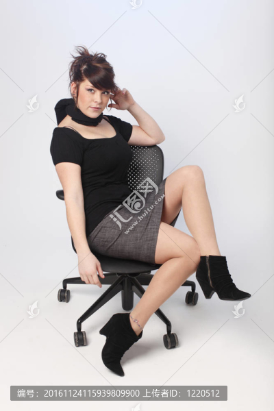 年輕、性感的女人