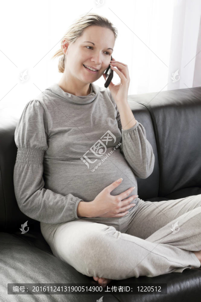 美麗孕婦。