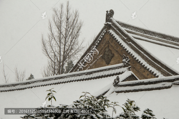 白雪覆蓋寺院