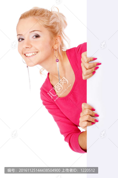 女孩看出來，因?yàn)榉謪^(qū)