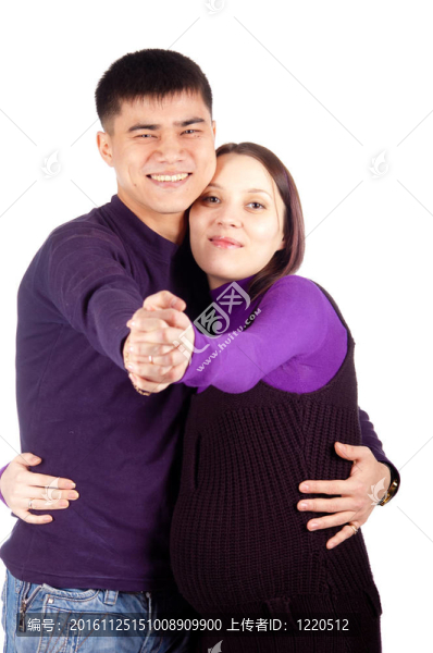 年輕的家庭等待一個嬰兒