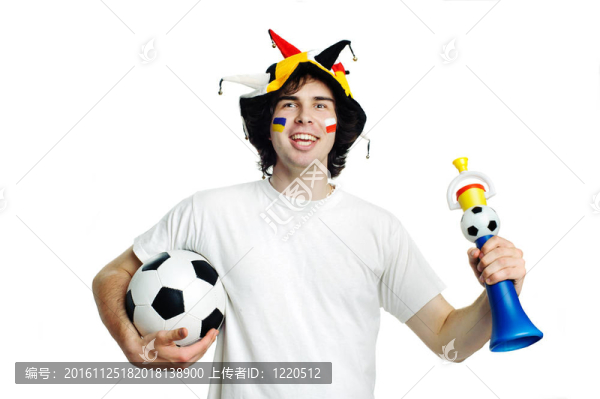 帶球和喇叭的足球迷