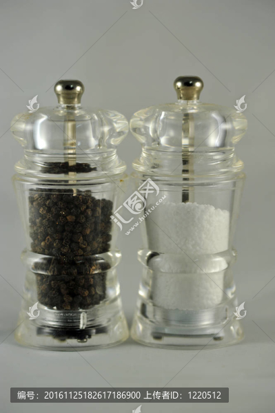 胡椒粉和鹽磨