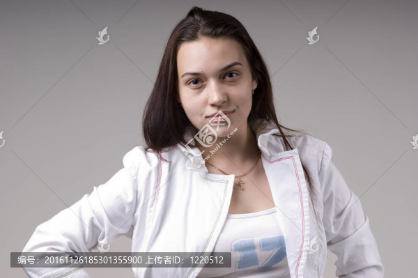 美麗的年輕女人