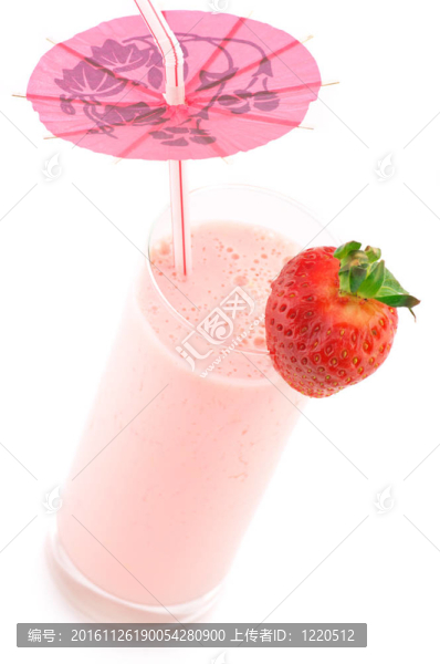 草莓蛋白的雞尾酒