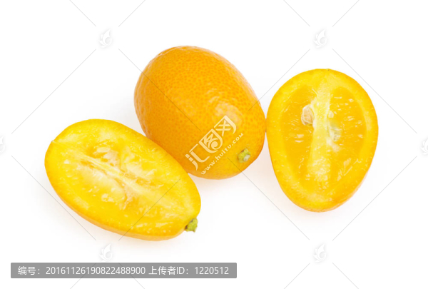 金桔孤立在白色背景
