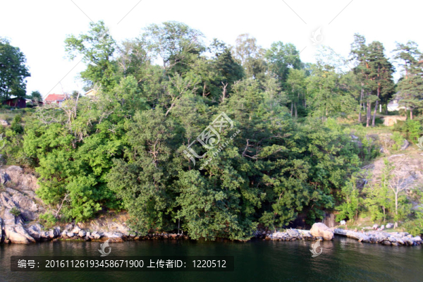 瑞典的孤獨島；群島