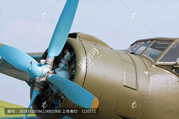 舊飛機(jī)