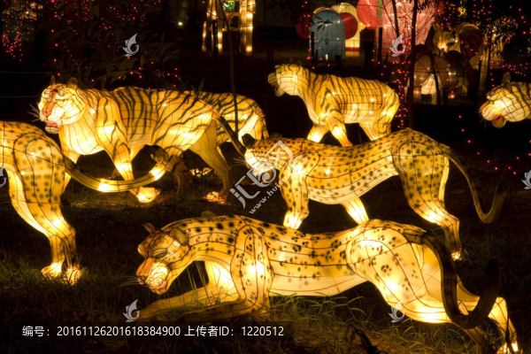 老虎和豹燈籠