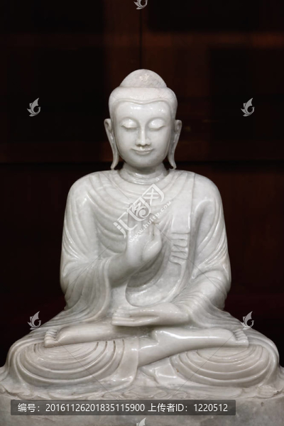 如來(lái)佛祖在圣殿里的雕像