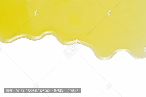 一層光滑的橄欖油。