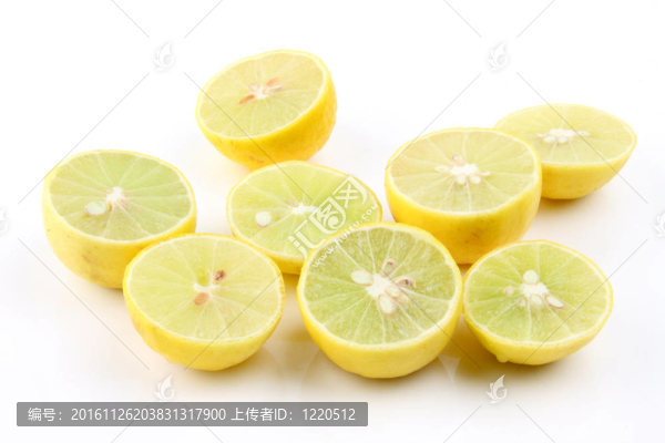 許多半切檸檬