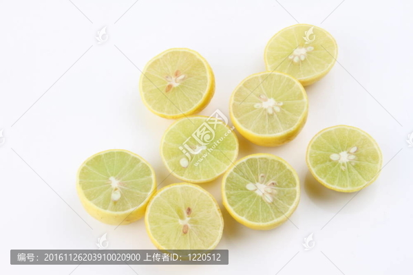 許多半切檸檬