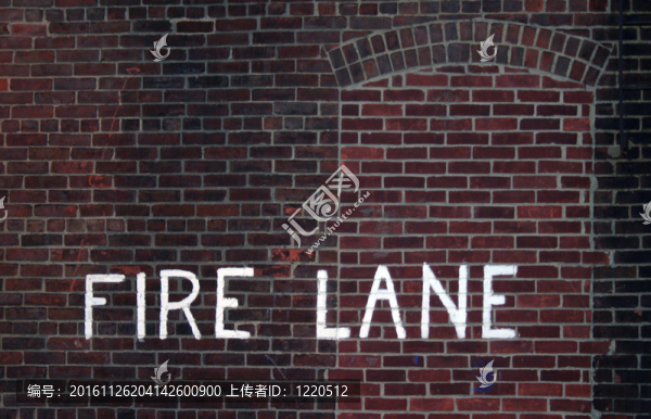 磚墻上的火道