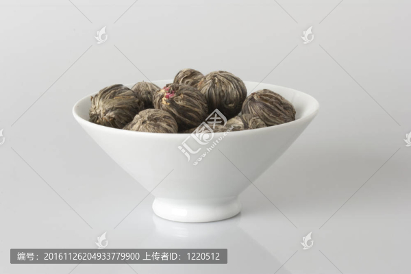 一碗開花的茶芽