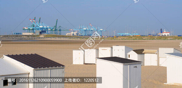 港口和海灘小屋在布魯日；比利時；歐洲