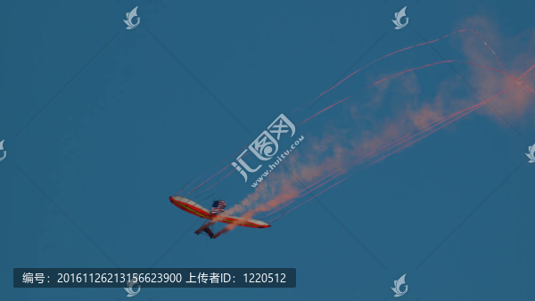 懸掛式滑翔機(jī)