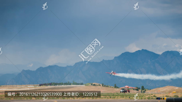 老式飛機(jī)