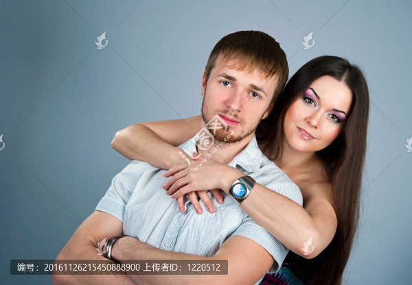 年輕的夫婦