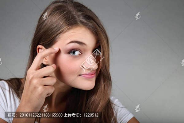女人