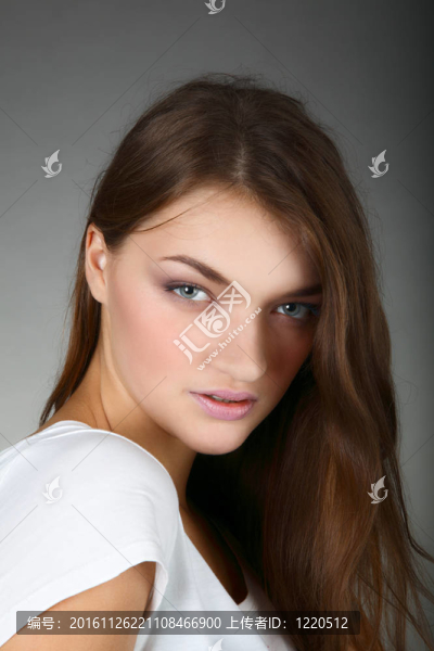女人