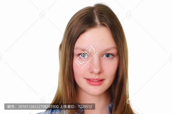 工作室里的一個十幾歲的女孩