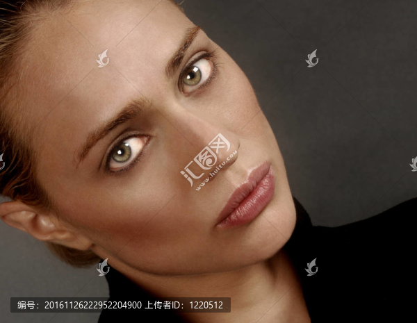 女人