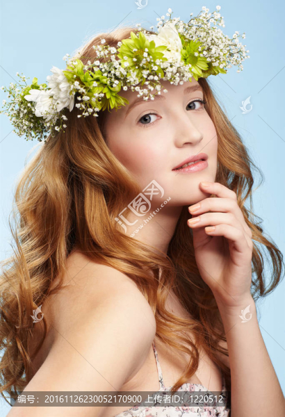美麗的紅發(fā)女孩