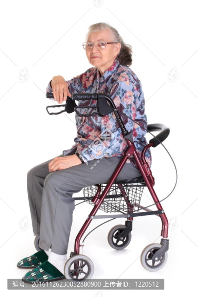 沃克/輪椅上的女人