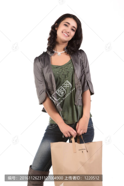 年輕女人購物