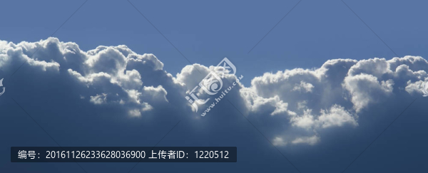 天空中的云