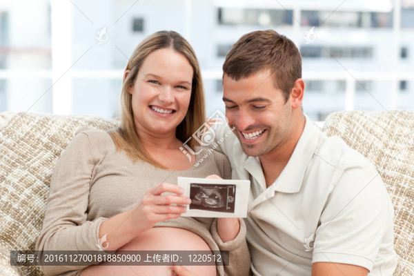 夫婦尋找一個方法